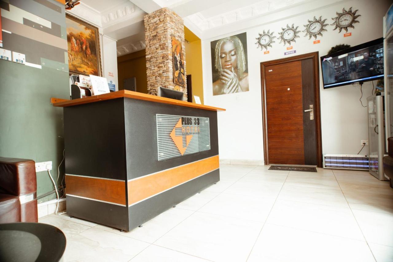 Plus 33 Hotel Nungua Esterno foto