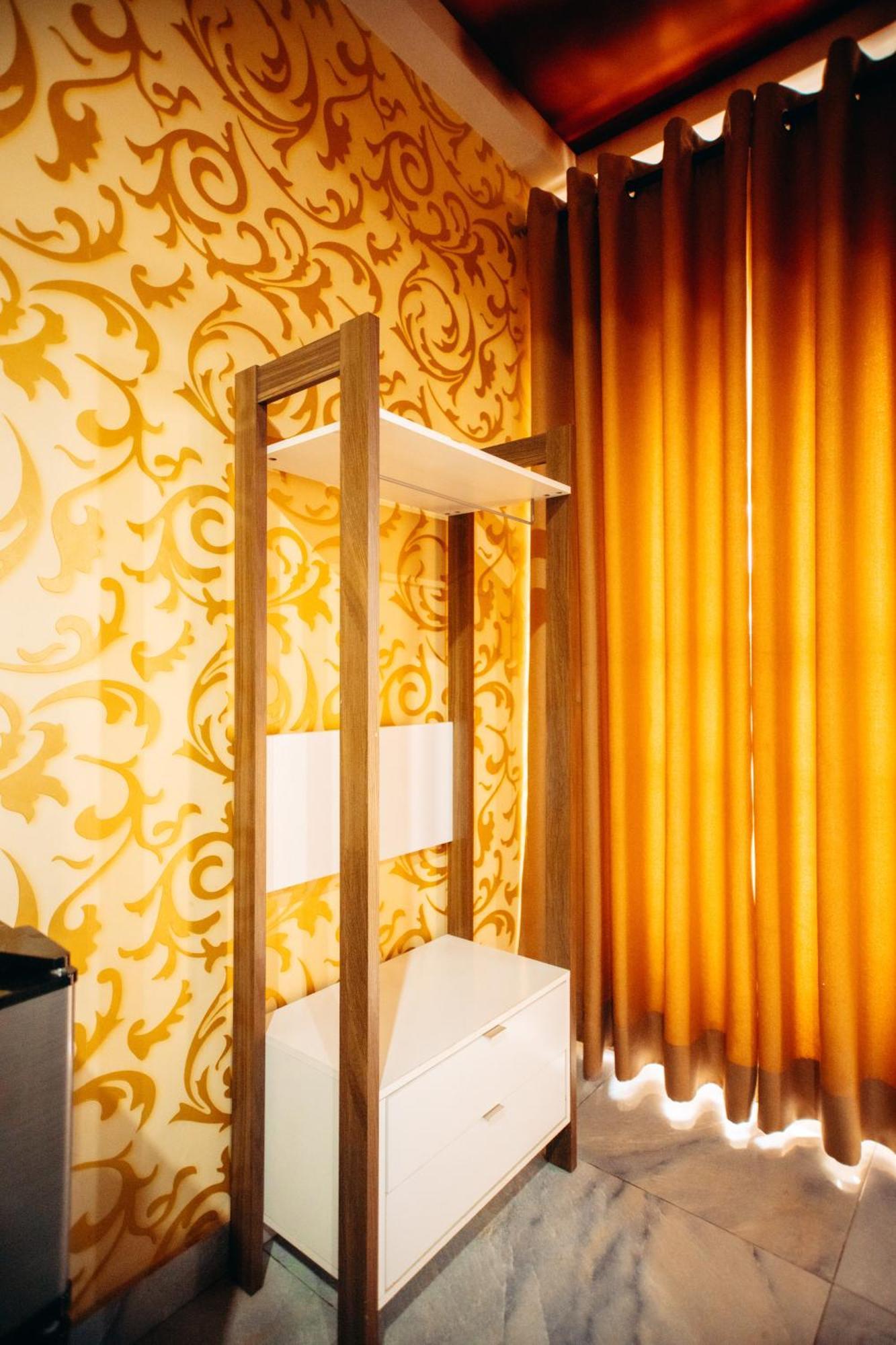 Plus 33 Hotel Nungua Esterno foto