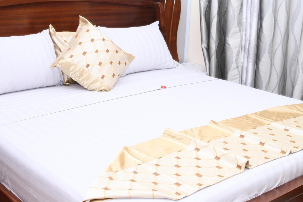 Plus 33 Hotel Nungua Esterno foto