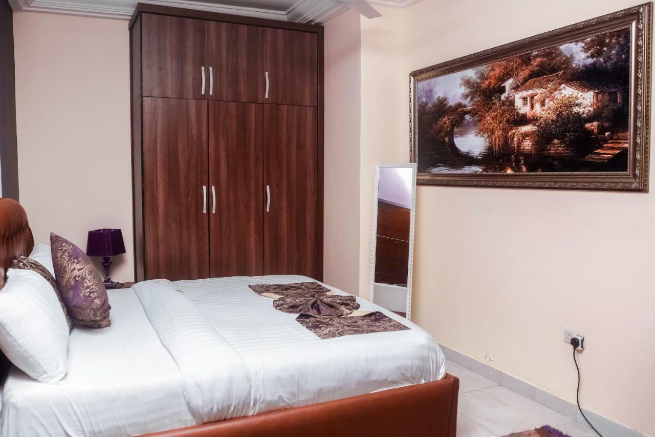 Plus 33 Hotel Nungua Esterno foto